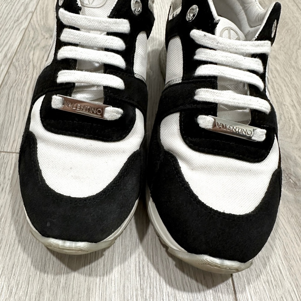 Valentino Sneakers